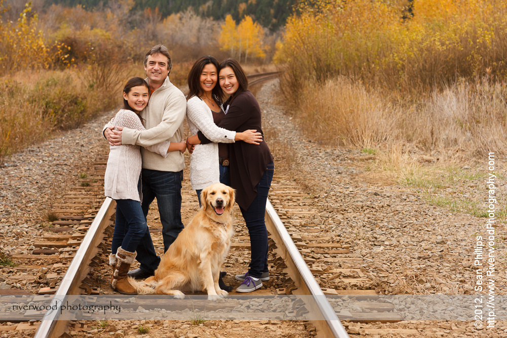 Family Fall Portrait Session at Edworthy Park